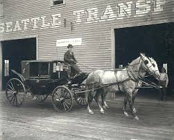 File:Horse and carriage outside of ...