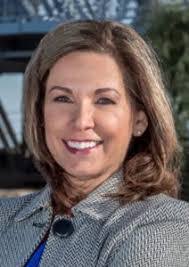 Vicki Mayo's Instagram, Twitter & Facebook