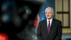 V soutěži se objevil roku 2005. Novy Ministr Prymula Koketoval Se Zemanovci Mel Neshody S Vojtechem A Tvrdi Ze Je Apoliticky Hospodarske Noviny Hn Cz