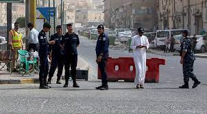 كيف يمكن التقديم لتاشيرة مقيمي ومرافقي مجلس التعاون الخليجي؟ ÙˆØ²Ø§Ø±Ø© Ø§Ù„Ù‡Ø¬Ø±Ø© Ø¨Ù…ØµØ± ÙˆØ¯Ø§Ø®Ù„ÙŠØ© Ø§Ù„ÙƒÙˆÙŠØª ØªØ¹Ù„Ù‚Ø§Ù† Ø¹Ù„Ù‰ ÙÙŠØ¯ÙŠÙˆ Ø¶Ø±Ø¨ Ù…Ù‚ÙŠÙ… Ù…ØµØ±ÙŠ ÙÙŠ Ø§Ù„ÙƒÙˆÙŠØª Cnn Arabic