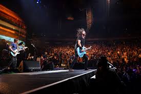 Текст песни (исполняет foo fighters). Foo Fighters Dave Chappelle Cover Radiohead Creep Watch