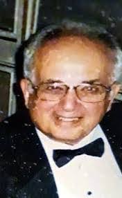 Robert Carlucci's Instagram, Twitter & Facebook