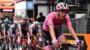 News portuguese racer drops to second after multiple challenges from gc contenders but vows to battle on. Volta A Italia Joao Almeida Vai Lutar Ate Ao Ultimo Dia Renascenca