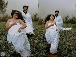 Jun 27, 2021 · the latest photos dug up by the couple's fans have them raising a toast as they enjoy some alone time after the ceremony. Kerala Couple Photoshoot Impossible To Not Be Clothed Kerala Couple Responds To Trolls On Post Wedding Photoshoot Trending Viral News