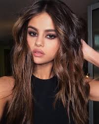 Pin By Kylee Dawson On Hair And Makeup Selena Gomez Hair Selena Gomez Makeup Hair