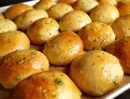 Garlic Rolls At Woodranch Bbq Dinner Rolls Recipe Recipes Rolls Recipe