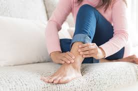 Although there is often a motor component, patients can also present with sensory deficits. Kesemutan Bisa Sebabkan Lumpuh Tiba Tiba Bisa Jadi Gejala Sindrom Guillain Barre