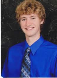 M. Elizabeth Naebers Fund awards scholarships