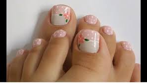 Aplica una laca uñas en tono transparente o blanco para tu base. Imagenes De Unas De Pies Pintadas Imagenes De Unas