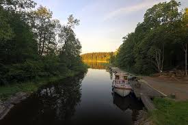 In older english literature, the latinized version ostrogothia is also used. Sturefors Sluss Kinda Kanal Stangan Arlangen Ostergotland House In Nature Favorite Places Nature