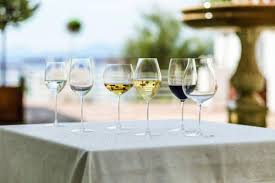 Leave it to riedel to craft a coupe glass that's so striking you'll want to leave it out on display. Riedel Veritas Coupe Cocktail Glass
