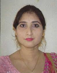 Anamika Vyas's Instagram, Twitter & Facebook