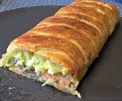 Feuillete Crousti Cremeux Saumon Poireaux Recette Recettes De Cuisine Recette Recette Feuillete
