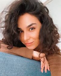 Sie hat sich längst etabliert und kommt in erster linie bei ein großer vorteil ist, dass man bei tvnow im gegensatz zum fernsehen mehrere folgen am stück online sehen kann. Gzsz Star Gamze Senol Lasst Hasskommentare Nicht An Sich Ran Promiflash De