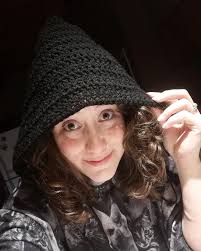 Vikki Davis (@astitchinthedark) • Instagram photos and videos