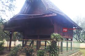 Saung ranggon bekasi jawa barat. Saung Ranggon Bangunan Tertua Di Bekasi Merahputih