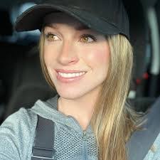 Rhonda Belcher's Instagram, Twitter & Facebook