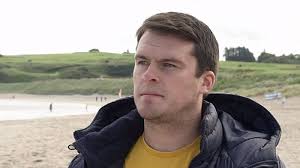 Coastguard praises man who rescued children swept out to sea