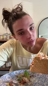 Kendall Matthews's Instagram, Twitter & Facebook