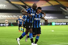 Some cities have parades and cultural performances. Pirelli Ya No Estara En La Camiseta Del Inter De Milan La Popular Firma De Neumaticos Pone Su Fin A Su Colaboracion Tras 26 Anos Serie A Futbol Internacional Depor
