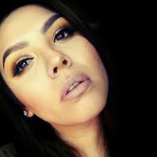 Gina Lemus's Instagram, Twitter & Facebook