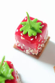 Fraises En Trompe L Oeil Recette Mignardises Olivia Patisse X Pixcake Entremets En 2019 Recette Mignardise Recette Et Gateaux Et Desserts