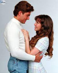 Y a mucha honra maria la del barrio soy la que chamaca locamente se enamoró y por curar dolencias se desquició cuando él la dejó. Gitana S World Maria Y Luis Fernando De Maria La Del Barrio