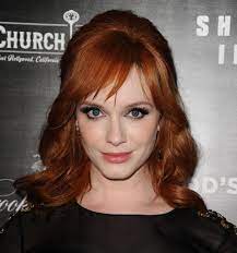 15 Medium Length Celebrity Hairstyles To Break You Out Of A Boring Haircut Https Hairstylewoman Com 15 M Coupe De Cheveux Idees De Coupe De Cheveux Coiffure