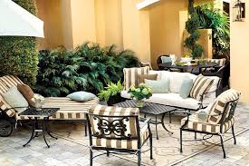 15 Ways To Arrange Your Porch Furniture Porch Furniture Patio Decor Patio Furniture Layout