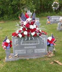 A coloured or white part that a plant or. How To Put Up Memorial Day Decorations For Summer Furniture Home Decor Interior Design Gift Ideas In 2021 Cemetery Decorations Memorial Flowers Funeral Floral