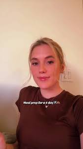 Aly Campbell Flight Attendant Meal Prep