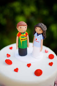 Ring cake engagement cakes engagement ideas just cakes beautiful cakes amazing cakes love cake yummy cakes cake cookies. Top 5 Inexpensive Diy Engagement Cake Ideas Mywedding