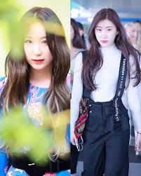 During the 30th seoul music awards, iz*one and itzy were awardees of the bonsang (main award) and discovery of the year, respectively. 191006 191103 Lee Chaeyeon And Lee Chaeryeong Seoul Fashion Week Airport R Izone