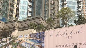 州長紐森4日抽出加州第一批15名疫苗樂透幸運中獎者，每位幸運中獎者獲得5萬元獎金。 從5月27日開始，首批200萬符合條件並接種疫苗的加州居民，將額外獲得一張50元的現金預付卡，或kroger、ralphs、food 4 less和 foods co.、safeway、albertsons、vons、pavilions、andronico的50. ä¿¡å'ŒåŠè¯ç½®å…±åŒæå‡ºå‡±æ»™ä¸€æˆ¿å–®ä½ä¾›å·²æŽ¥ç¨®ç–«è‹—æ¸¯äººæŠ½çŽ Now æ–°èž