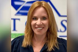 Amanda Solari's Instagram, Twitter & Facebook