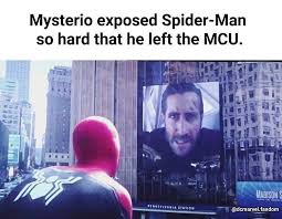 Spiderman On Instagram Tom Holland Left The Chat Don T Forget To Like The Post By Dcmarvel Marvel Jokes Funny Marvel Memes Marvel Superheroes