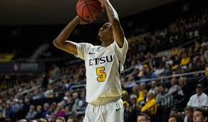Etsubucs Com Bucs Strong Start Takes Sting Out Of Hornets
