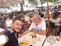 Envoi de fleurs à domicile à l'adresse de votre choix. Rene Malleville On Twitter Rencontre Avec Patrice A Carcassonne Supporter De L Om On Est Partout Les Amis