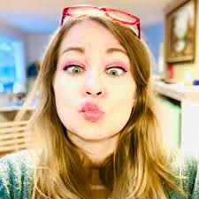 🎨 Abstract Painting in a virtual Art Studio