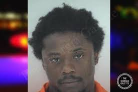 Deandre Rutledge's Instagram, Twitter & Facebook