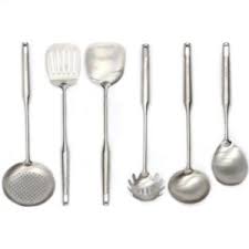 Plastic also melts easier than any other kitchen utensil material. Plastic Free Kitchen Ideas You Might Not Have Thought Of Biome