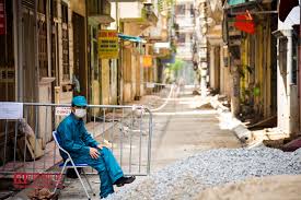 Sau đó, giám đốc người hàn quốc đã liên hệ với nguyễn trần anh tuấn (chủ sở hữu 3 công ty: Zgivbwuykwl0xm