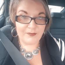 FOUND********* My name is Terri Denton and I live in Lebanon TN. I was  lucky enough to be invited to Miss Mary Bobo's for lunch. It was wonderful  but while I was