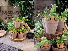 Celebrating At Hogwarts Everything You Need To Throw A Harry Potter Party Plus Tons Of Free Printables Harry Potter Decor Harry Potter Birthday Party Harry Potter Crafts