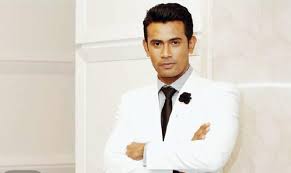 Rosnah mat aris dan suami baru. Rosnah Mat Aris Bahagia Bersama Suami Muda