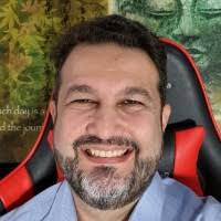 300+ Profile mit dem Suchbegriff „Bruner“