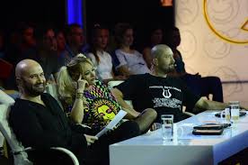 Mare legătură cu o prezentatoare tv. Iumor Cu Bendeac Delia Si Cheloo In Juriu Debut In Octombrie CastigÄƒtorul Sezonului Trecut Va Fi