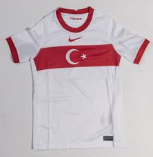 Em 2020 so sehen die trikots der turkei aus goal com. Turkei Kinder Em Trikot 2020 21