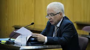 Carlos ramón aránguiz zúñiga (antofagasta, 18 de septiembre de 1953) es un abogado, juez y escritor chileno. Fdhvkkbwsvlq M