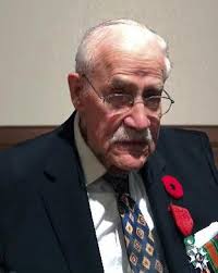 La Légion d'honneur est décernée au capitaine Albert William Bridgewater  (ret.)